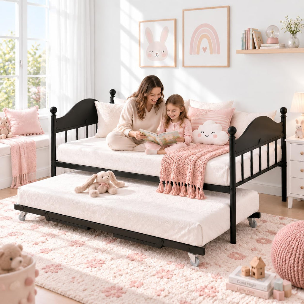 Black Daybed with Pop Up Trundle Z3384