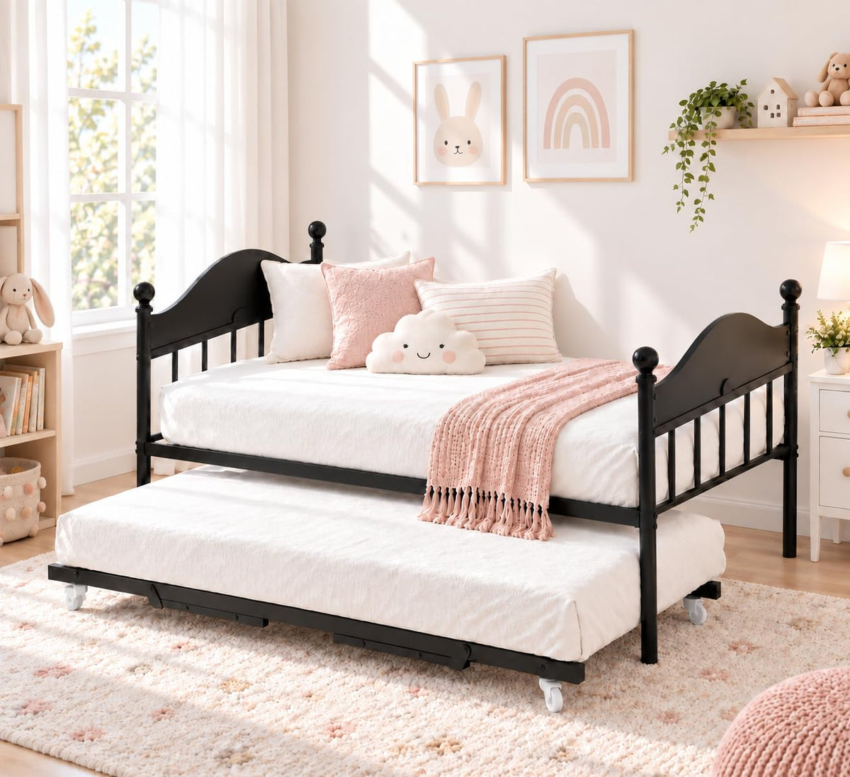 Black Daybed with Pop Up Trundle Z3384